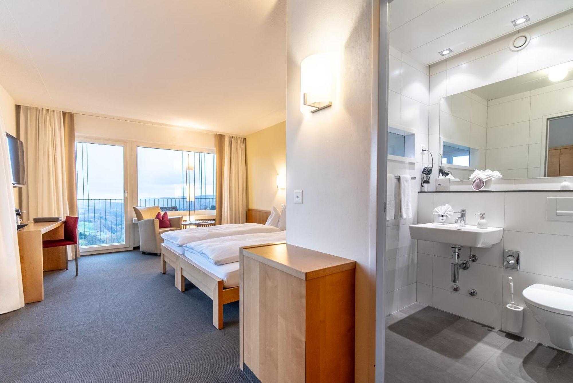 Läufelfingen Hotel Bad Ramsach מראה חיצוני תמונה