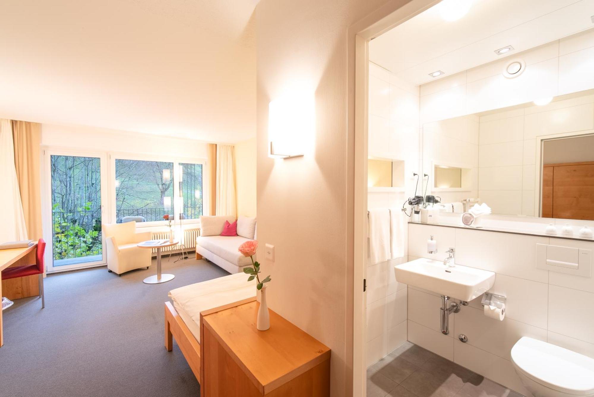 Läufelfingen Hotel Bad Ramsach מראה חיצוני תמונה