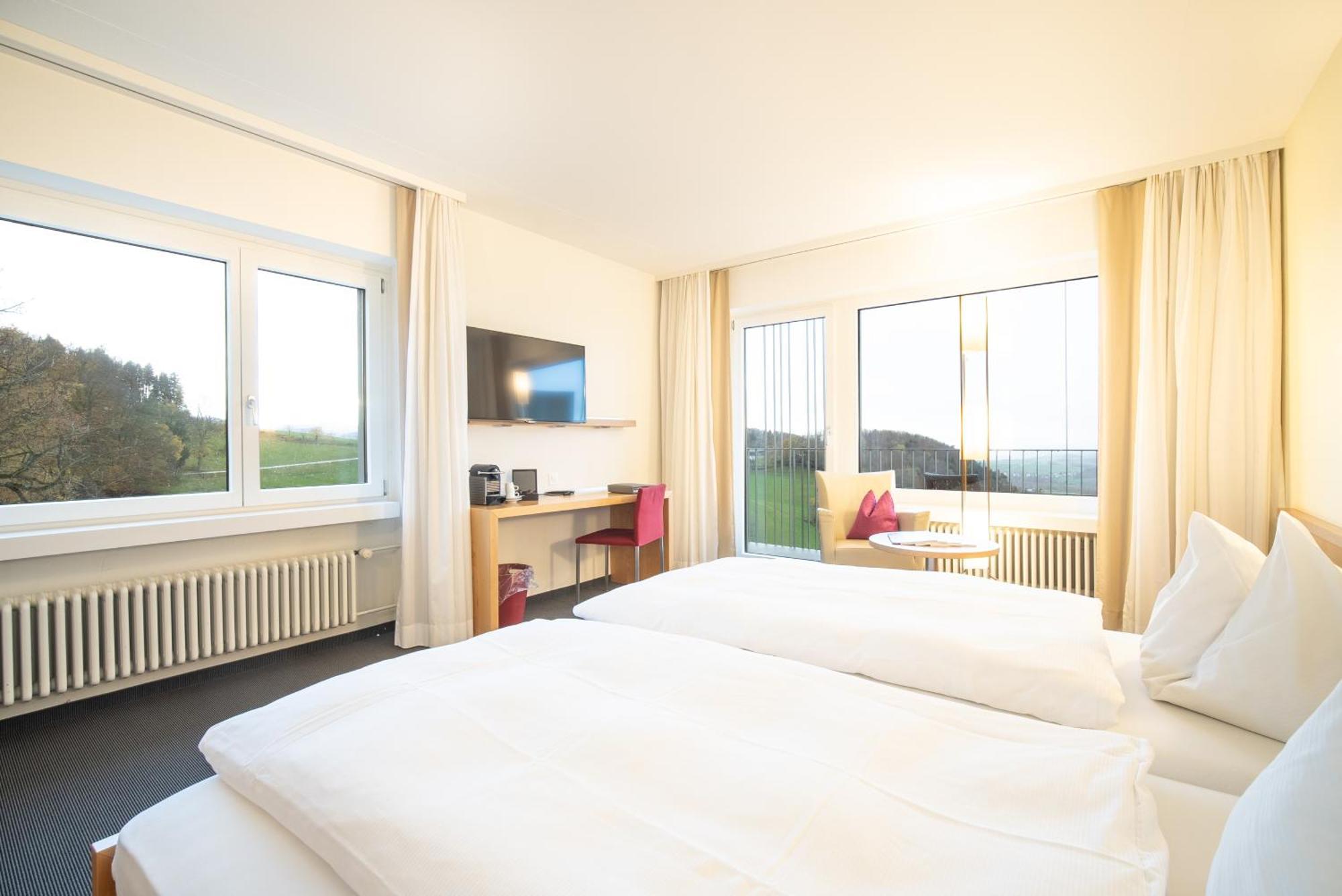 Läufelfingen Hotel Bad Ramsach מראה חיצוני תמונה