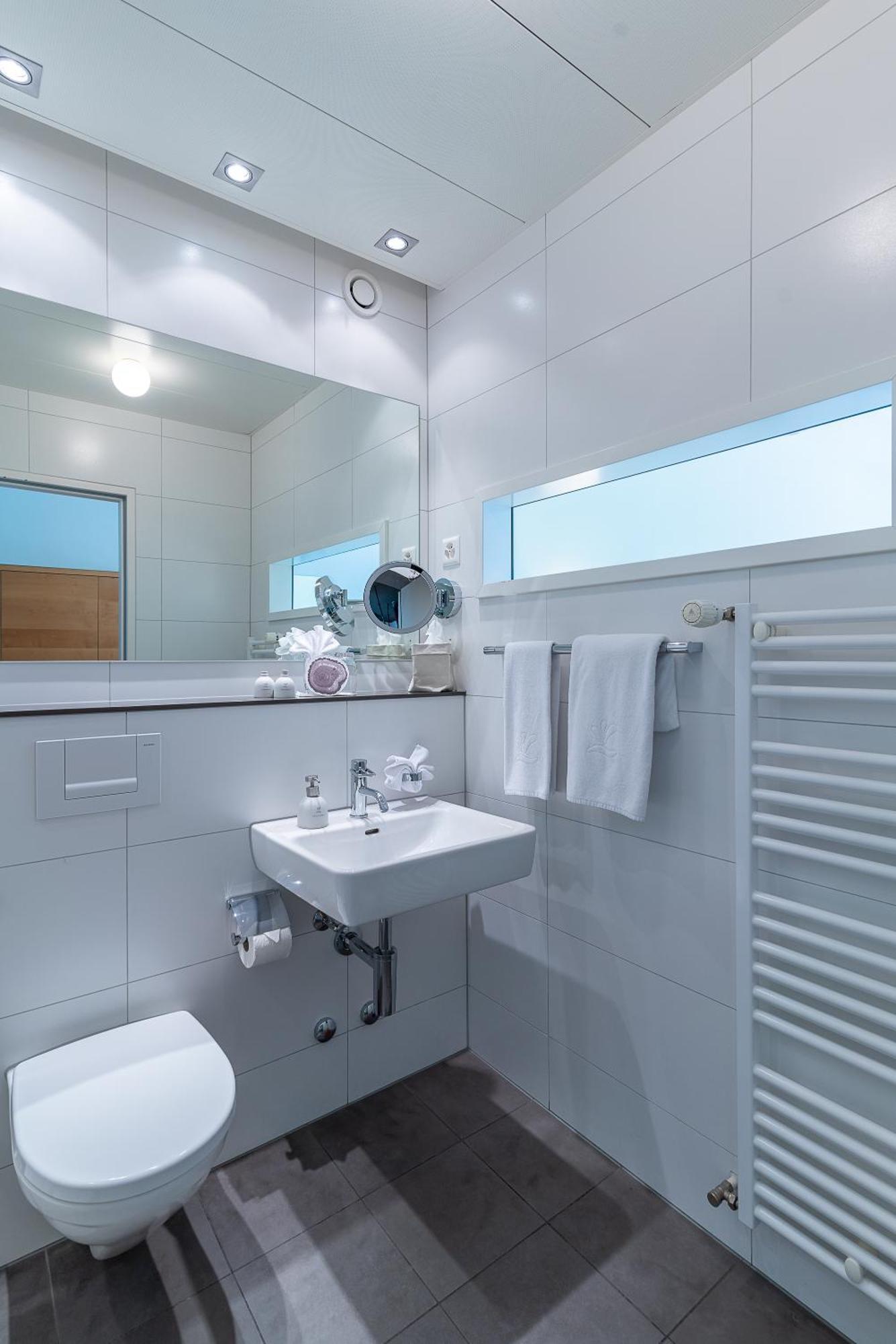 Läufelfingen Hotel Bad Ramsach מראה חיצוני תמונה
